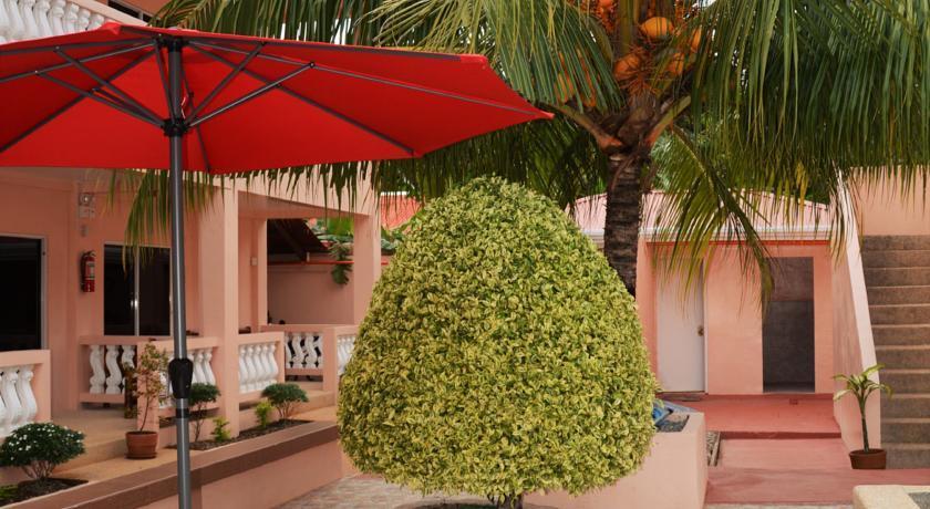 פנגלאו Conrada'S Place Hotel And Resort מראה חיצוני תמונה