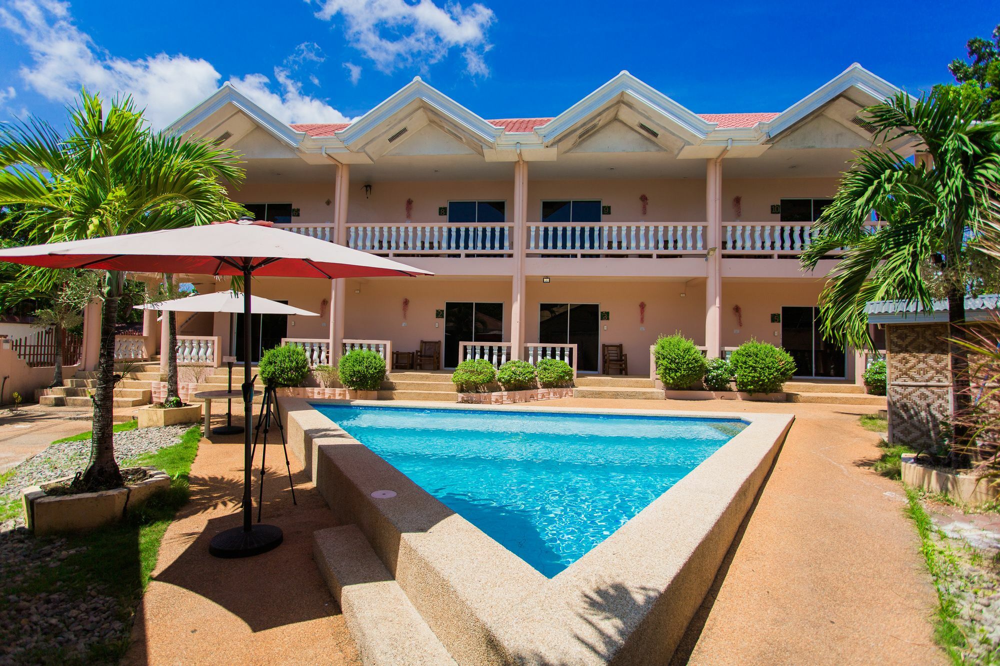 פנגלאו Conrada'S Place Hotel And Resort מראה חיצוני תמונה